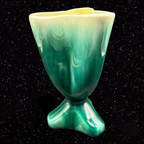 Vintage Early Pottery Vase Green Glaze Triangular Hand Made 7.25”T 4.5”W - Picture 9 of 16
